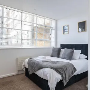 2 Bed Pavilion Apartment